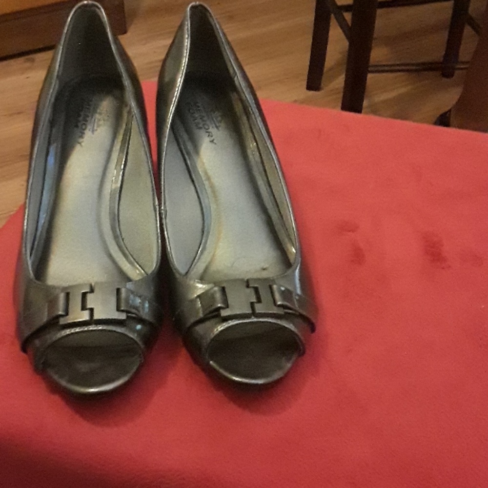 Life Stride Velocity Shoes